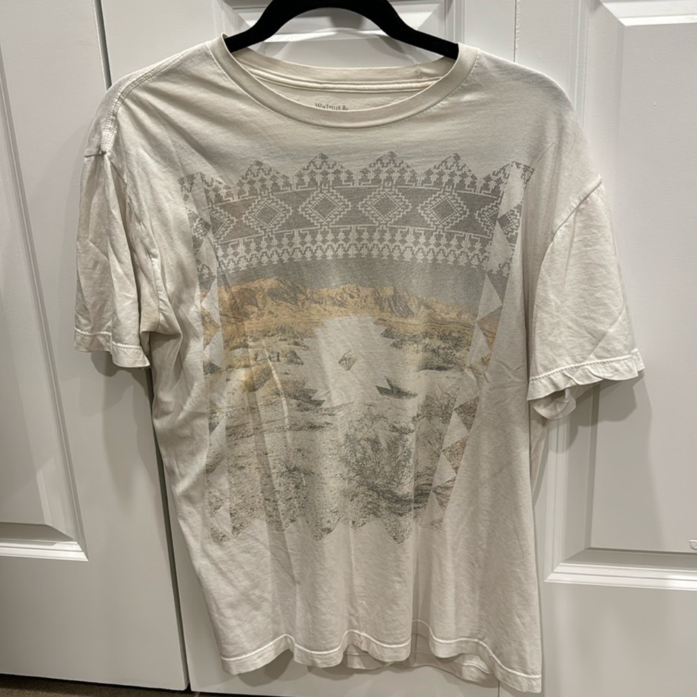 Walnut & 39th graphic Tee